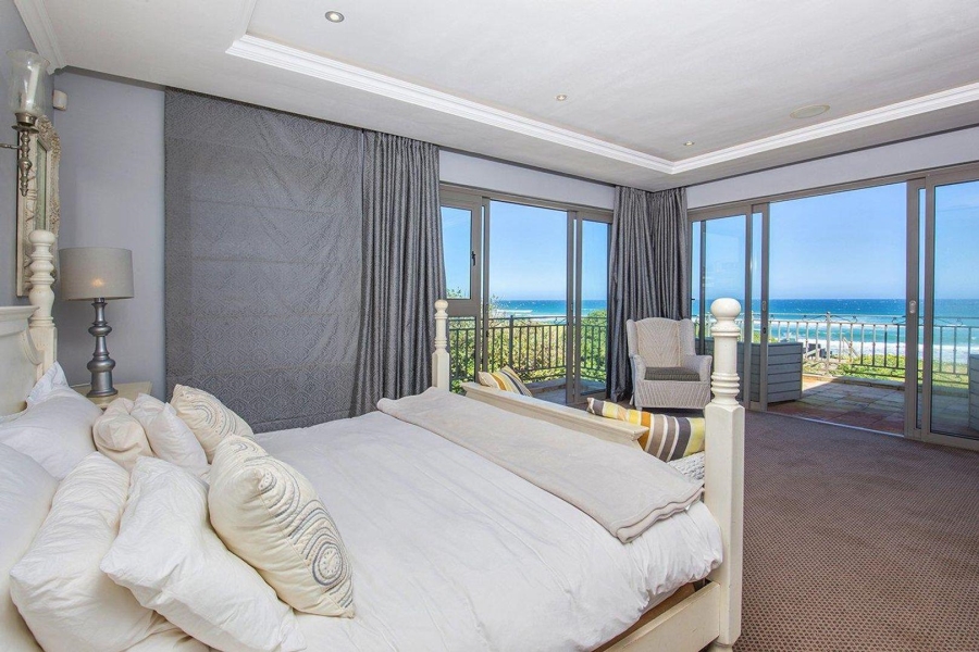 6 Bedroom Property for Sale in Myoli Beach Western Cape